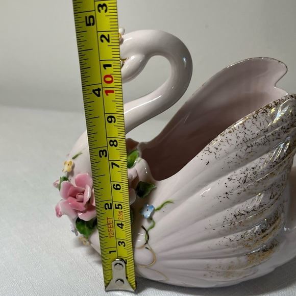 VINTAGE Swan Ceramic Figurine with Floral Accents. Made in JAPAN. Trinkets. - Picture 7 of 7